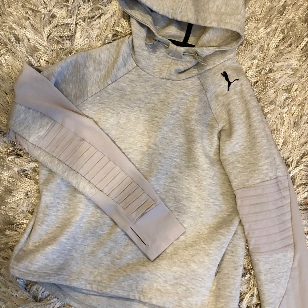 Women’s Grey Pull Over Hoodie